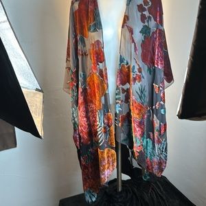 Soft Surroundings Kimono